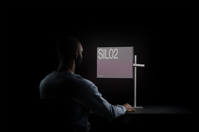 SIL02 — Axis Display