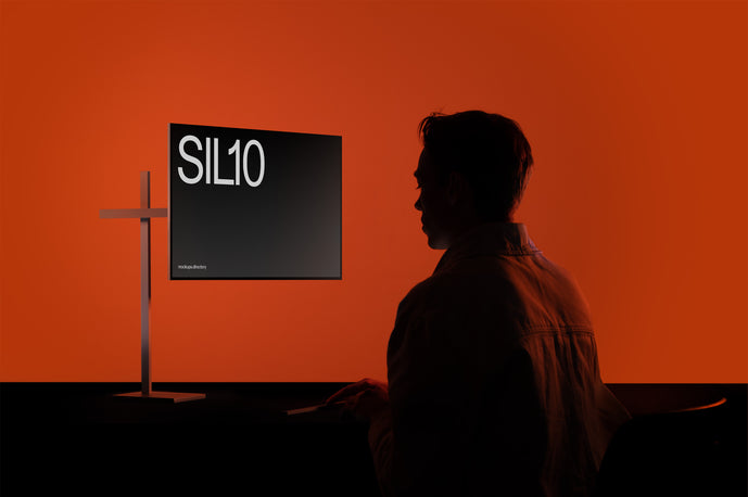 SIL10 — Axis Display